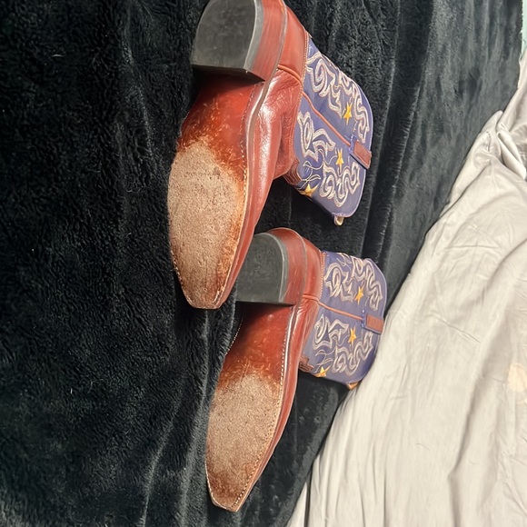 Lucheses Cowboy Boots - Picture 4 of 7